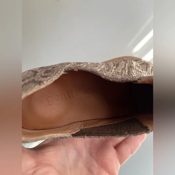 Gentle Souls Snakeskin Embossed Leather Bootie Size 6 New - Picture 7 of 11